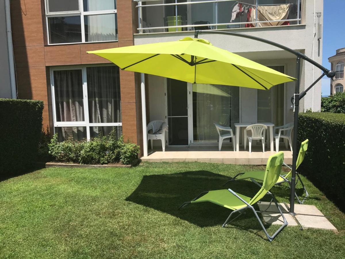 Apartments In Sunny Island Complex 切尔诺莫雷茨 外观 照片