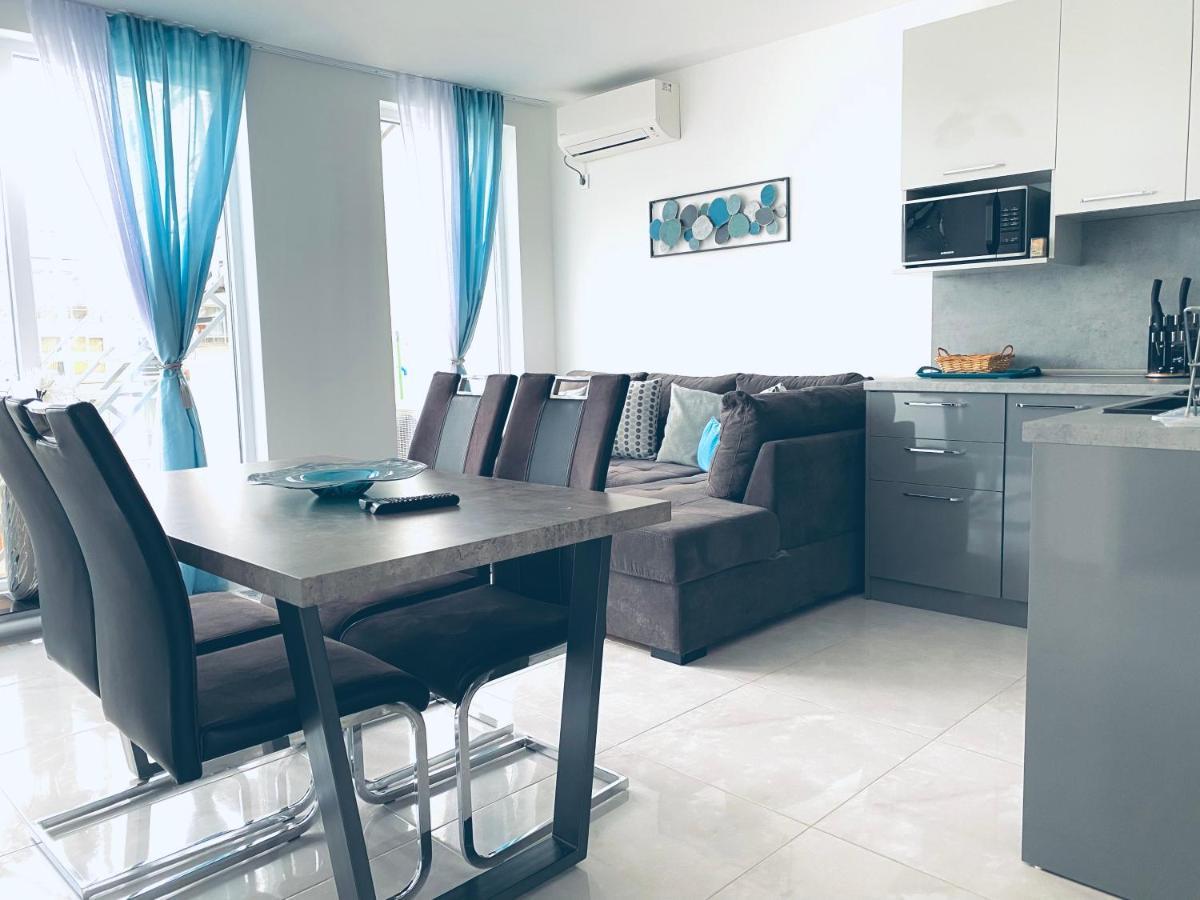Apartments In Sunny Island Complex 切尔诺莫雷茨 外观 照片