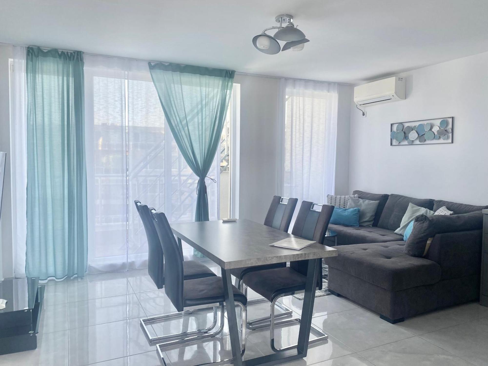 Apartments In Sunny Island Complex 切尔诺莫雷茨 外观 照片