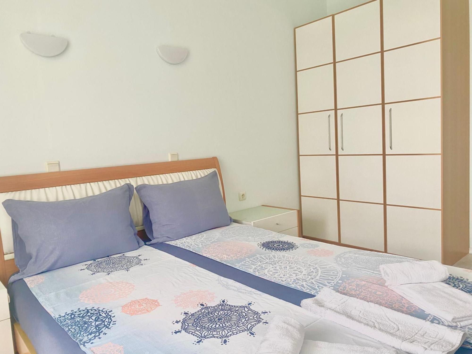 Apartments In Sunny Island Complex 切尔诺莫雷茨 外观 照片
