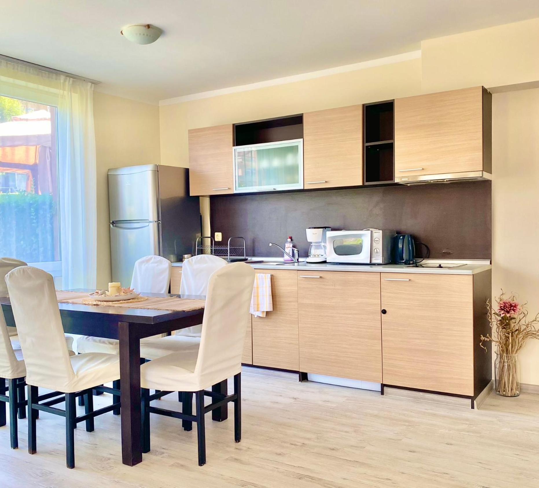 Apartments In Sunny Island Complex 切尔诺莫雷茨 外观 照片
